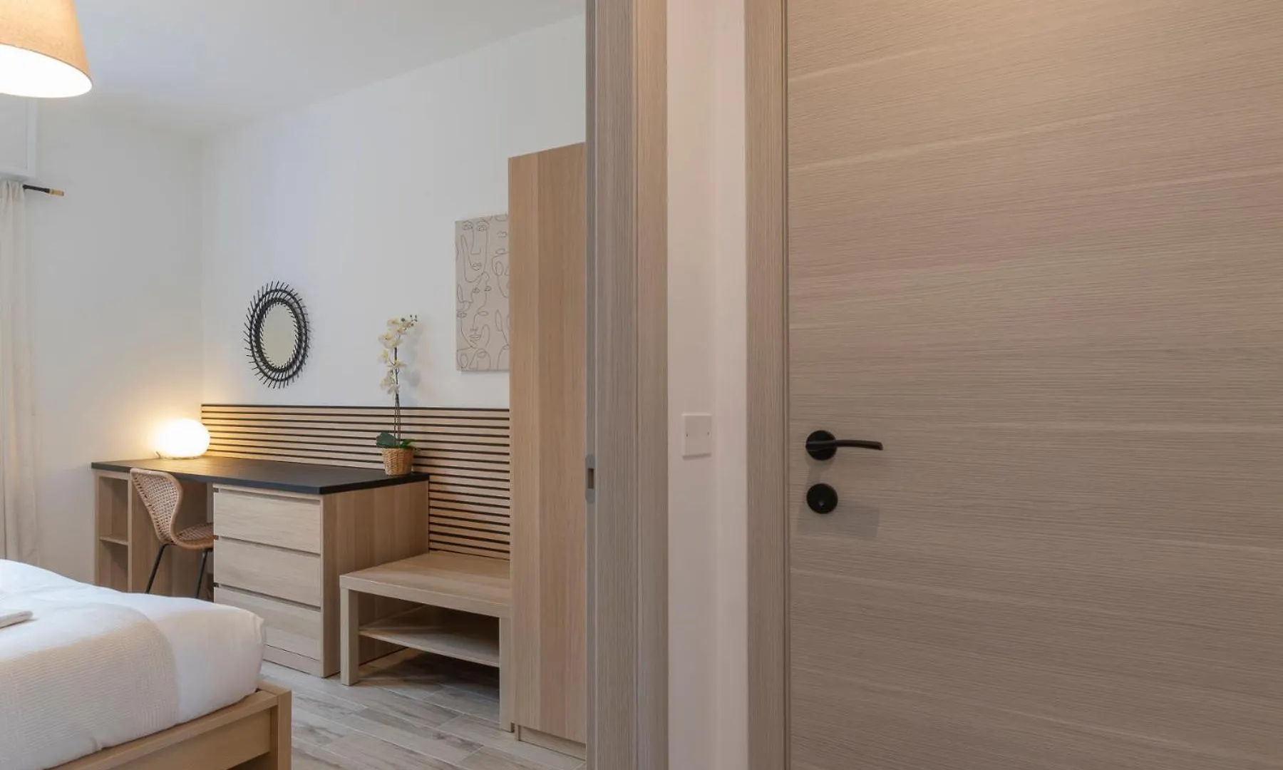 Metro Line 1 Free Parking Apartment Milan